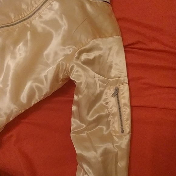 jacket - Picture 2 of 3